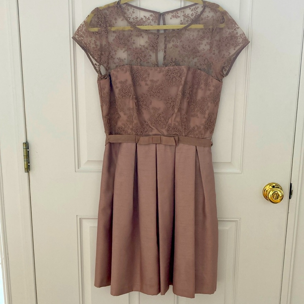 Pretty Just Taylor Size 8